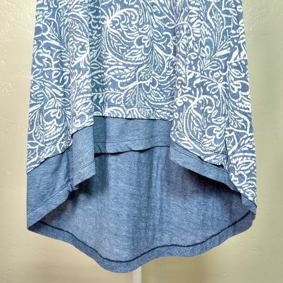 Women’s Soft Blue Patterned Sleeveless Dress Medium - Picture 3 of 7